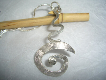 Anhänger in buddhistischer Symbolik