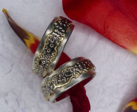 Upcycling von alten Trauringen aus Weißgold und Gelbgold auf Basis der Eheringe Double<br />(Modell 1427)